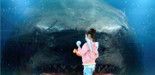 megalodon meg scene